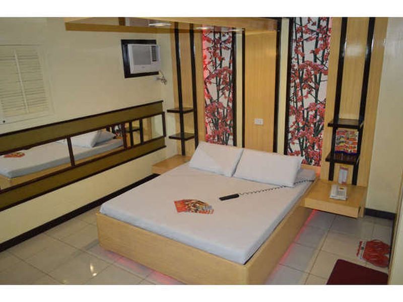 Hotel Sogo Edsa Caloocan Екстер'єр фото