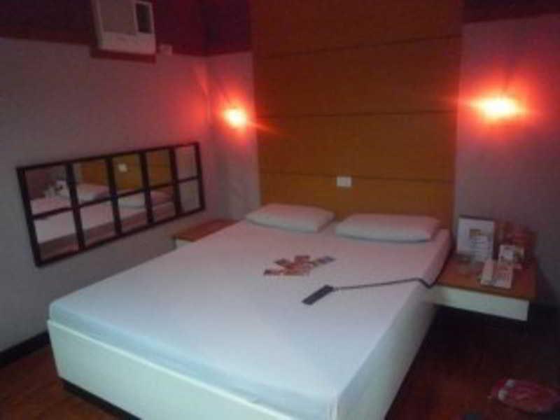 Hotel Sogo Edsa Caloocan Екстер'єр фото