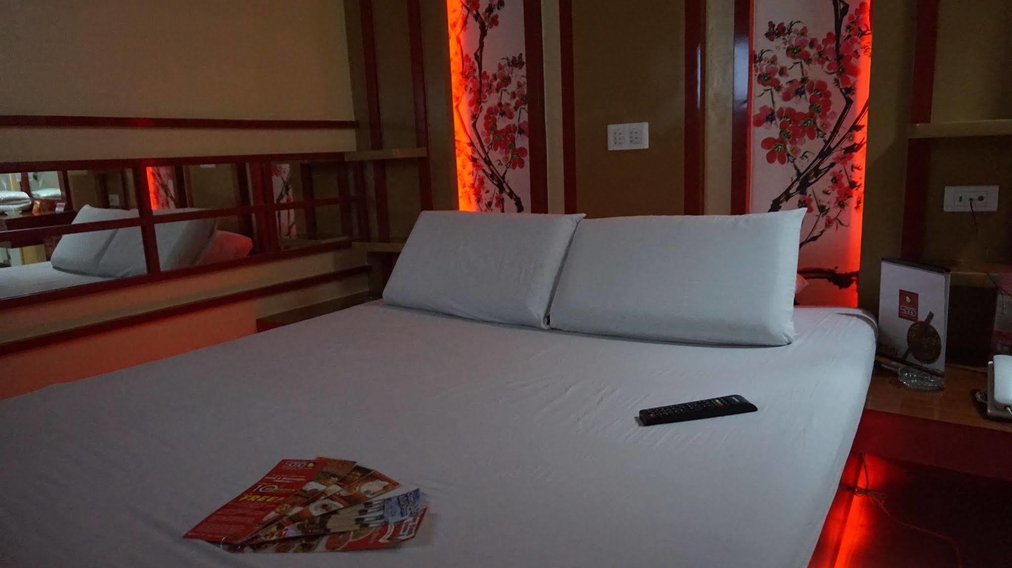 Hotel Sogo Edsa Caloocan Екстер'єр фото