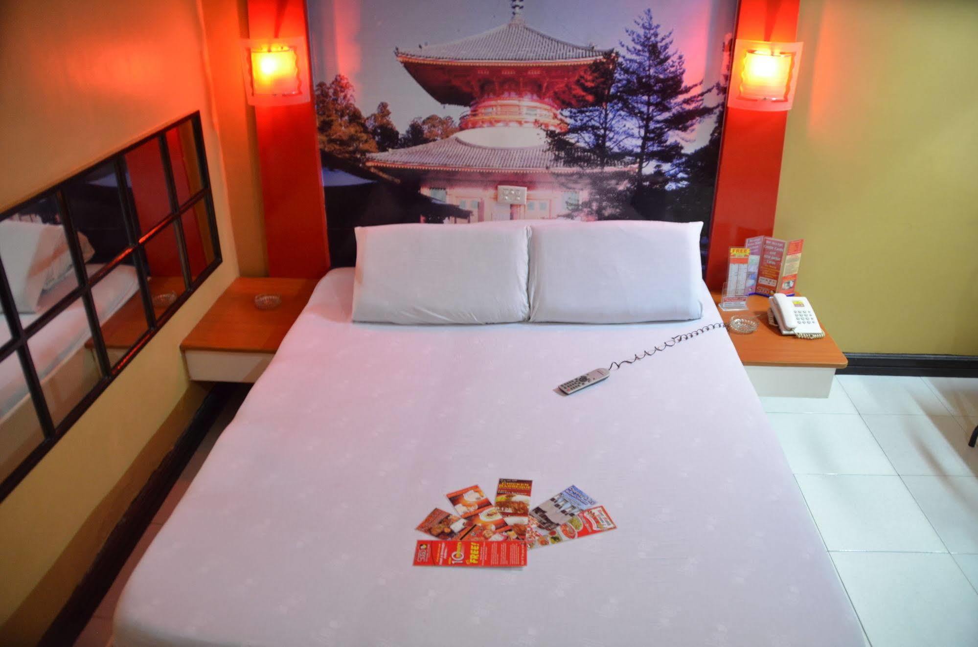 Hotel Sogo Edsa Caloocan Екстер'єр фото